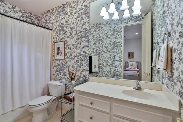 $1,895,000 | 6940 Laurel Valley Drive, Fort Worth, TX 76132