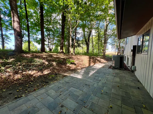 $405,000 | 3411 East Airport Road, Urbana, IL 61802