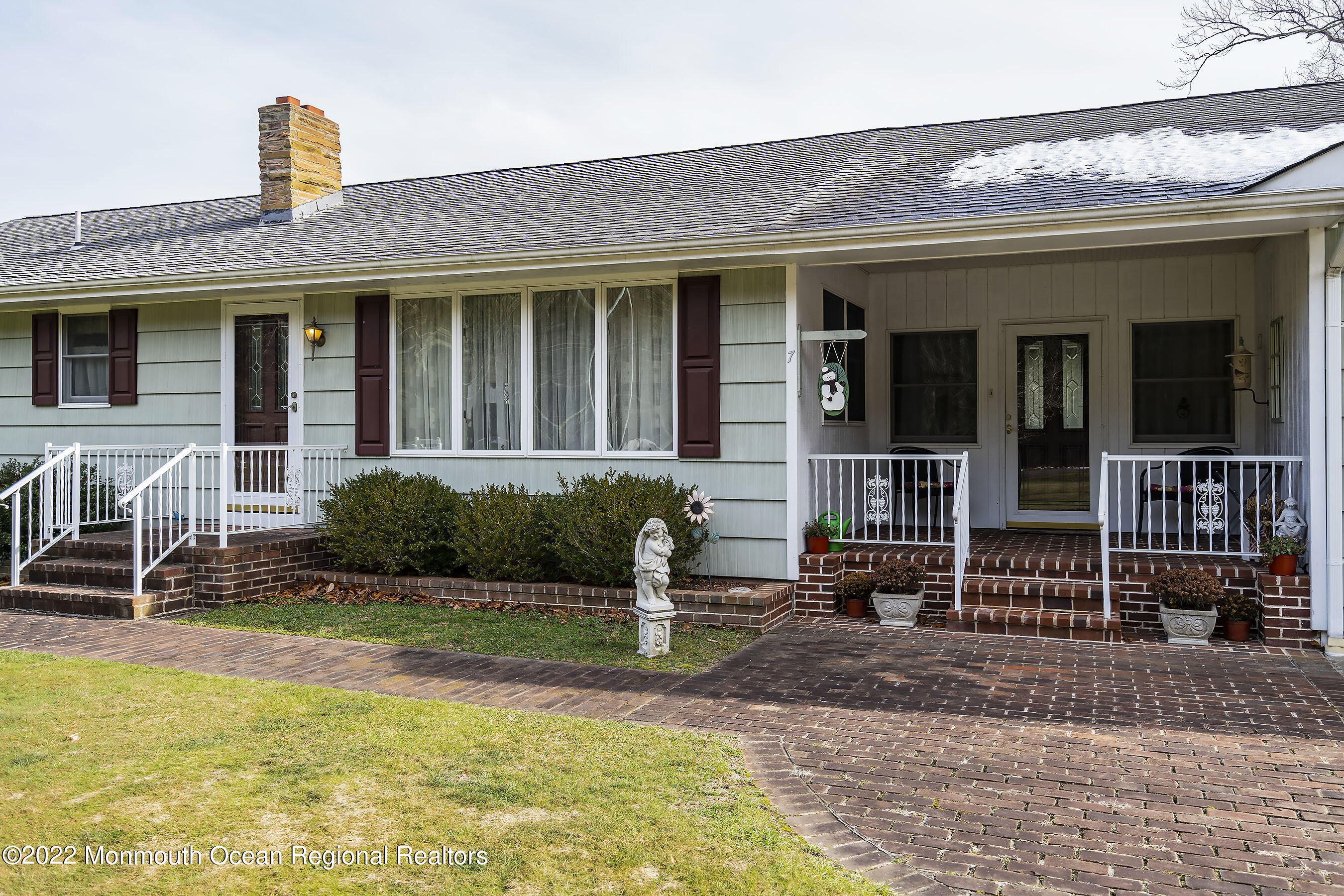 7 Amasa Landing Road Tuckerton, NJ 08087 - Photo 3 of 36 a front view of a house with garden