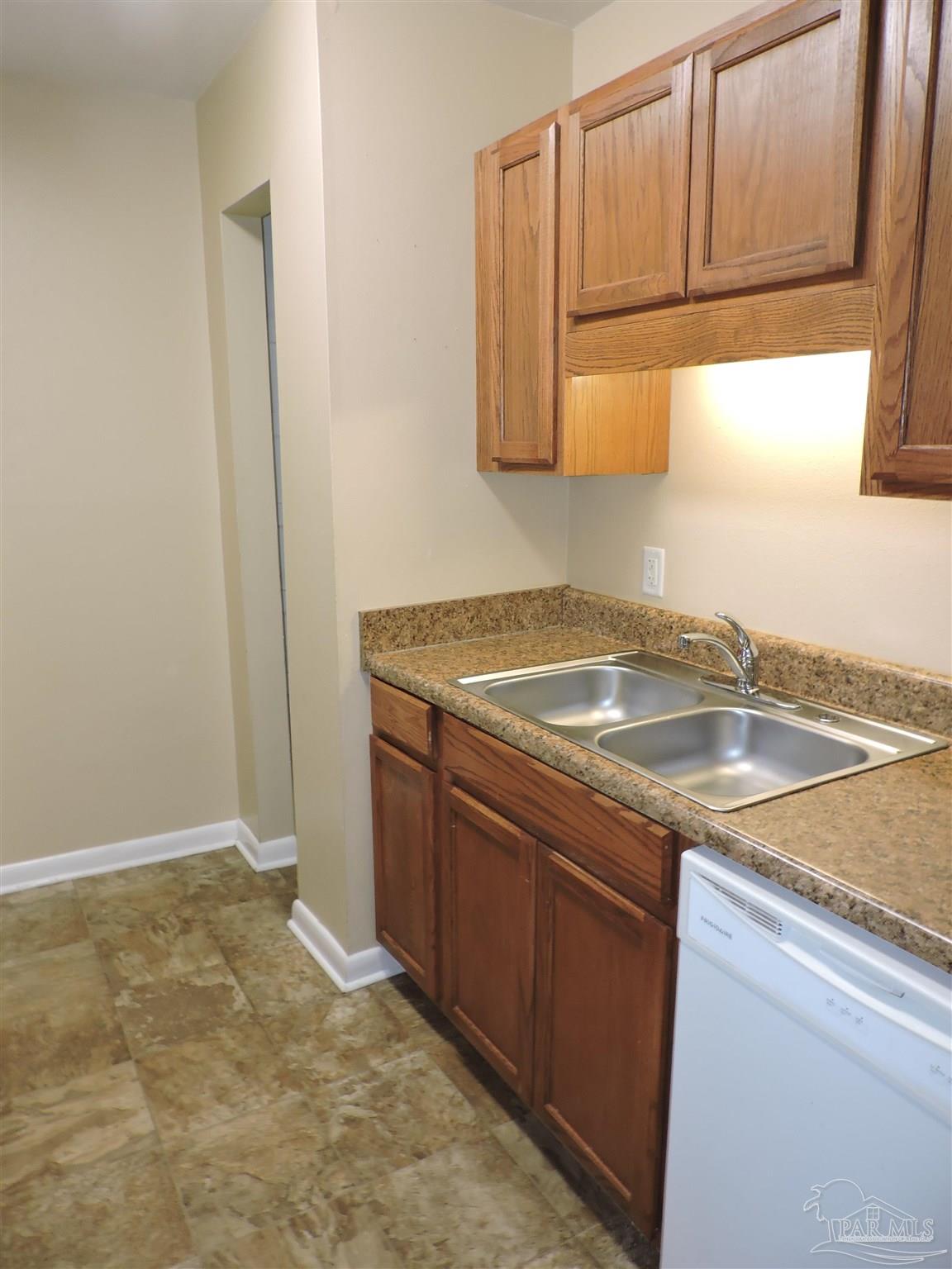 130 East 9 Mile Road, Unit 19 Pensacola, FL 32534 - Photo 9 of 17