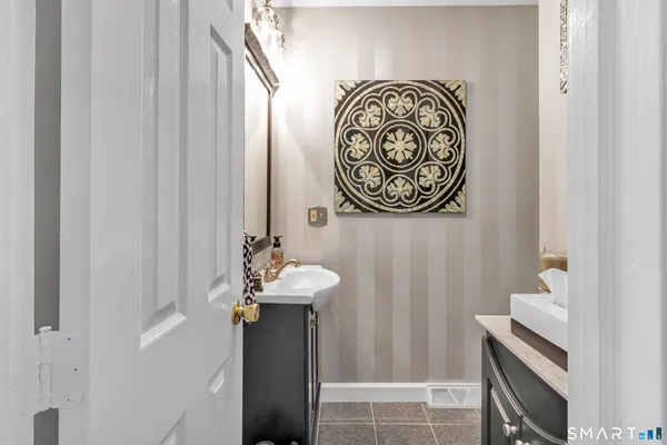 $329,900 | 146 Howe Avenue, Unit 146, Shelton, CT 06484
