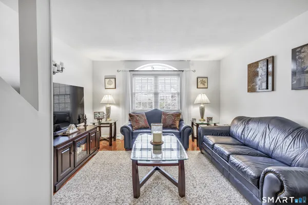 $329,900 | 146 Howe Avenue, Unit 146, Shelton, CT 06484