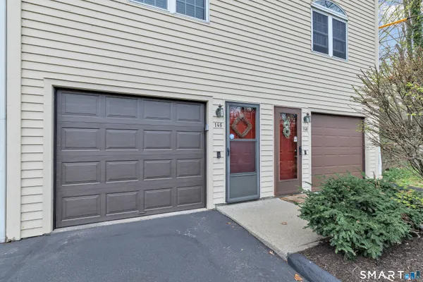 $329,900 | 146 Howe Avenue, Unit 146, Shelton, CT 06484