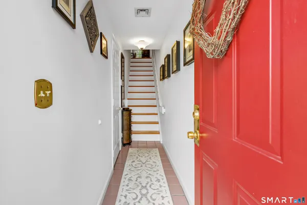$329,900 | 146 Howe Avenue, Unit 146, Shelton, CT 06484