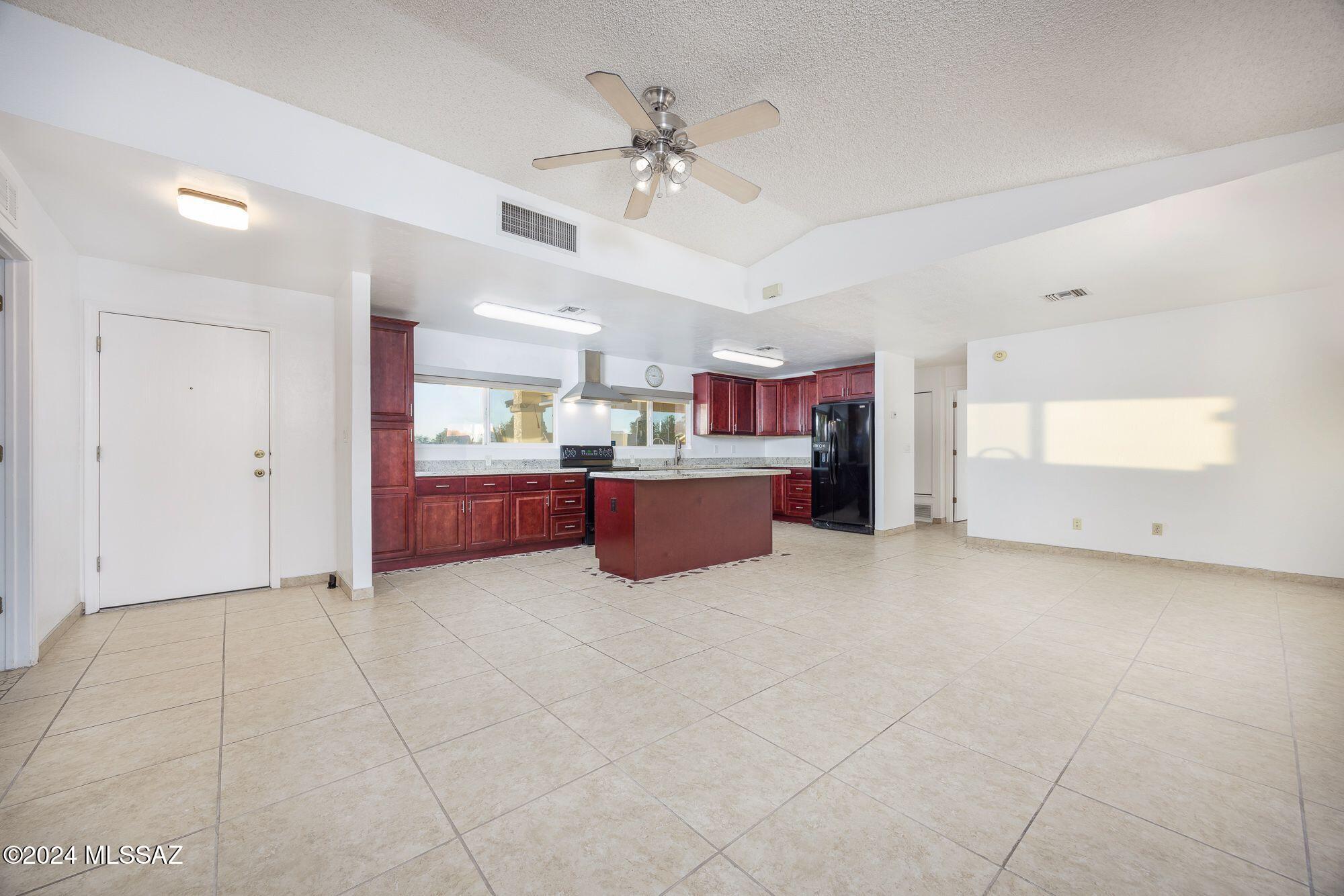 3449 West Raintree Drive Tucson, AZ 85741 - Photo 4 of 23 Gallery Image 4
