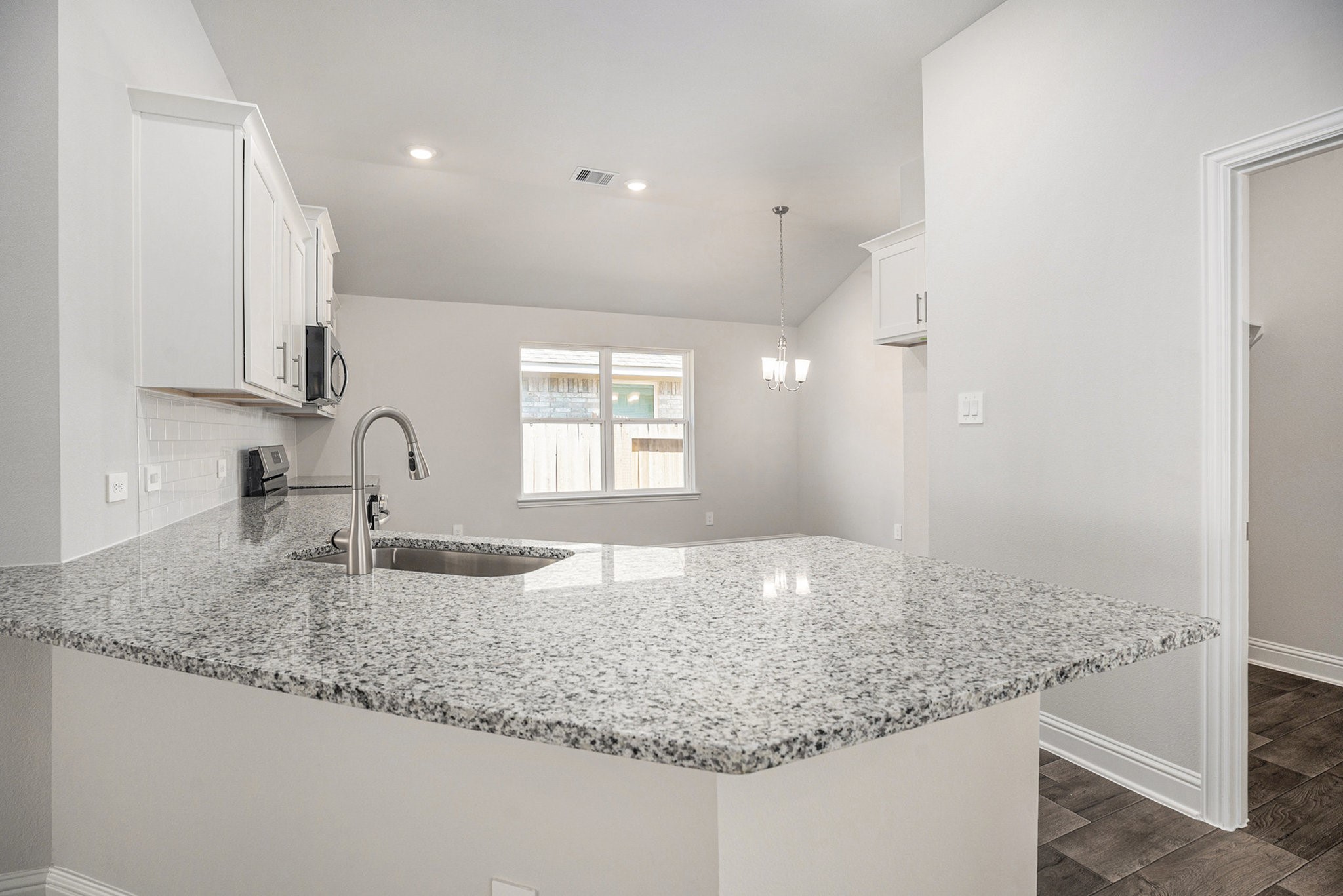 408 Bryan Street Angleton, TX 77515 - Photo 7 of 17