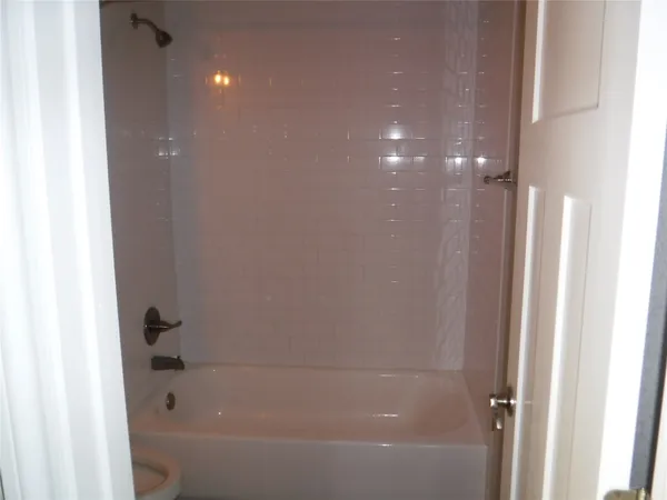 $1,550 | 1633 Cree Trail, Kingsland, TX 78639