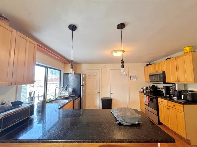 $8,200 | 74 Ashford Street, Unit 2, Boston, MA 02134