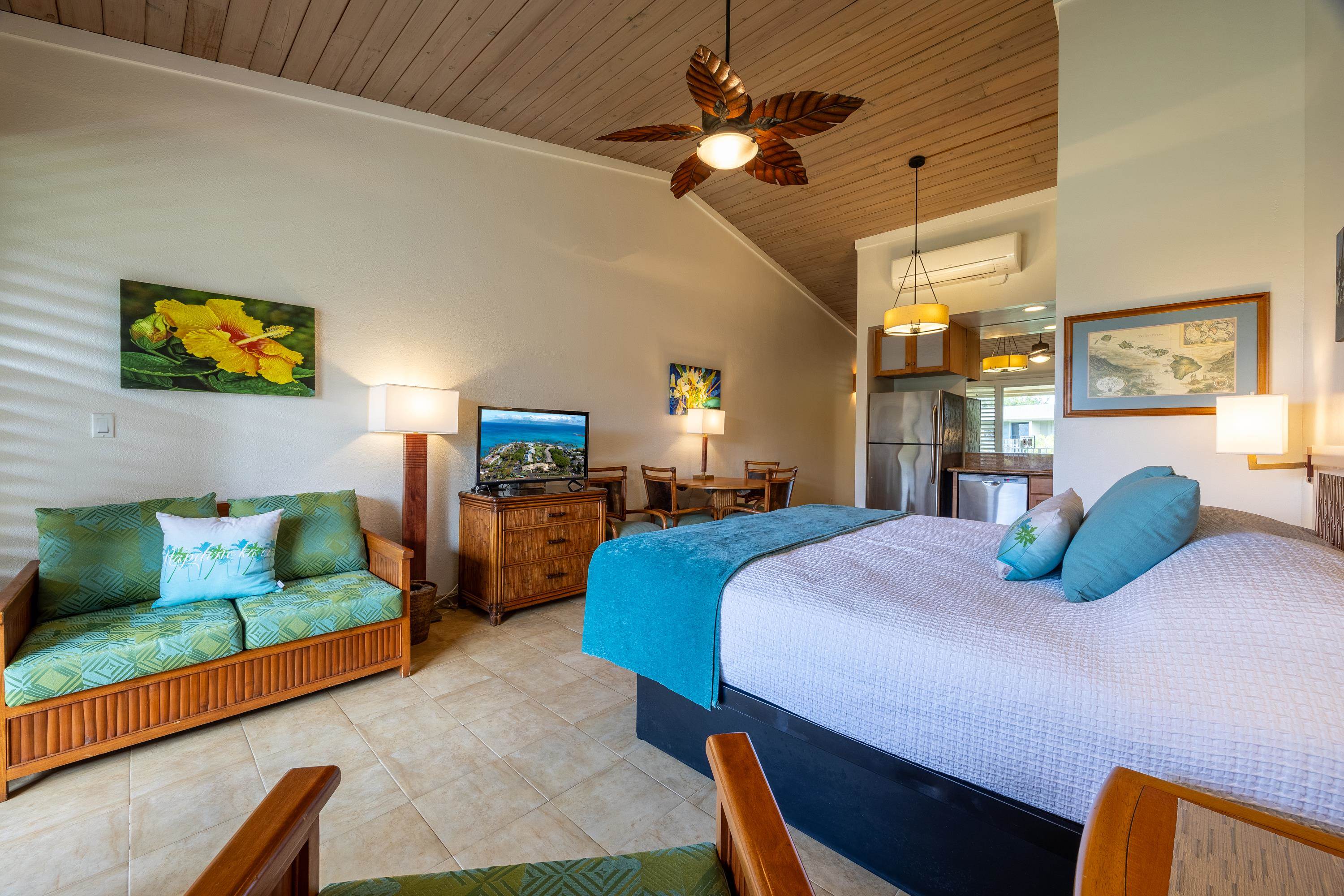 5315 Lower Honoapiilani Road, Unit C215 Lahaina, HI 96761 - Photo 15 of 47 Gallery Image 15