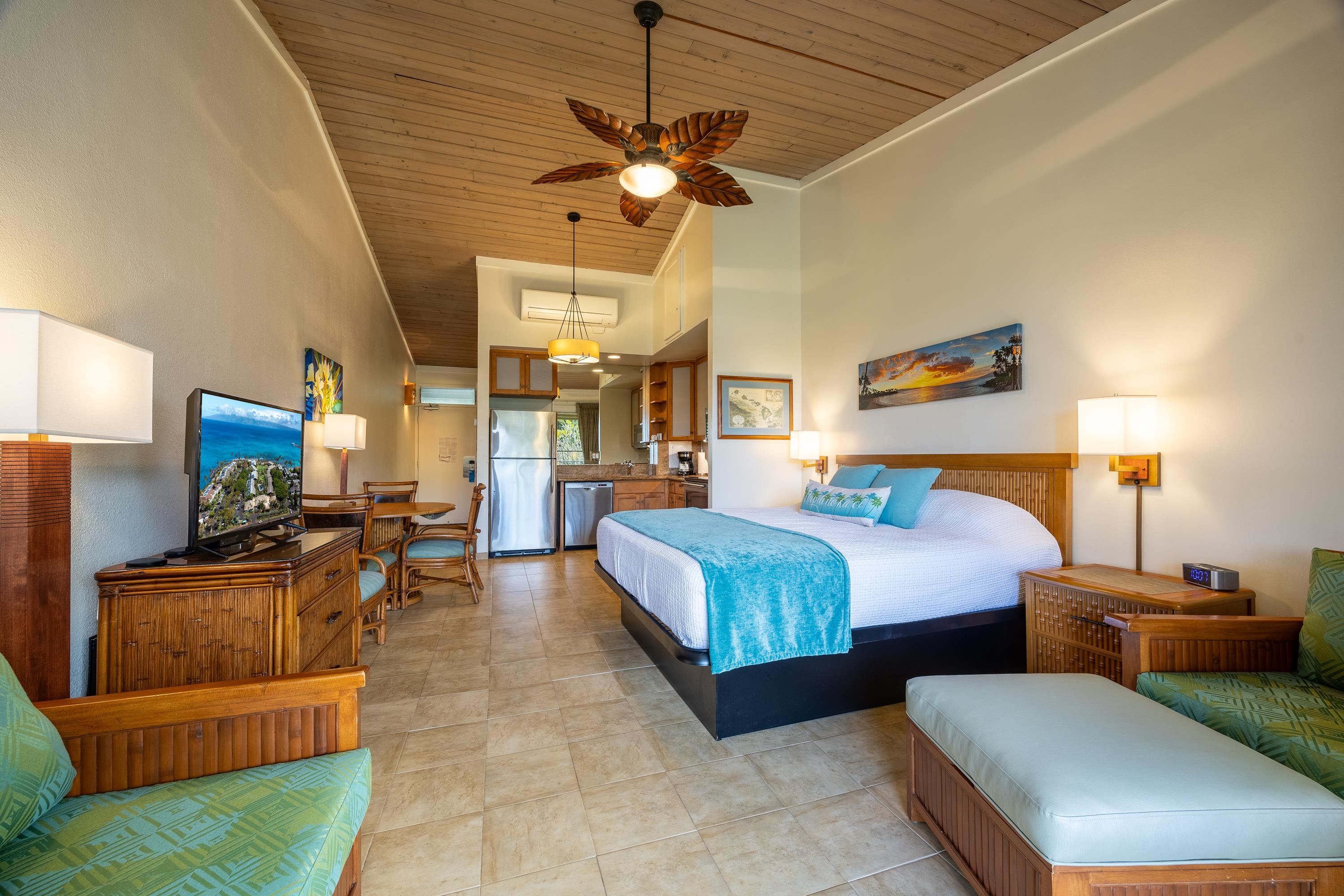 5315 Lower Honoapiilani Road, Unit C215 Lahaina, HI 96761 - Photo 7 of 47 Gallery Image 7
