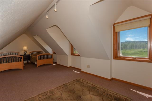 11508 Bennett Flat Road Truckee, CA 96161 - Photo 10 of 14 Gallery Image 10