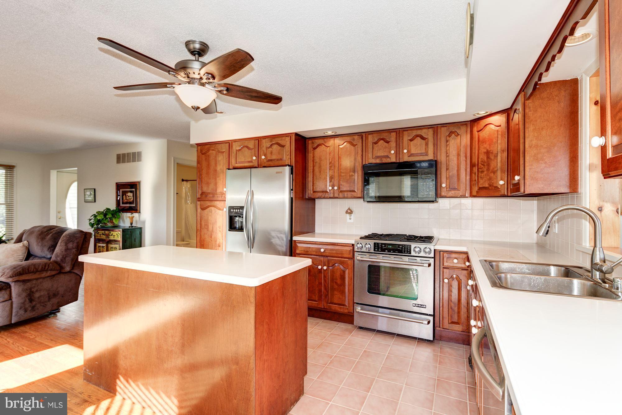 STAINLESS STEEL APPLIANCES