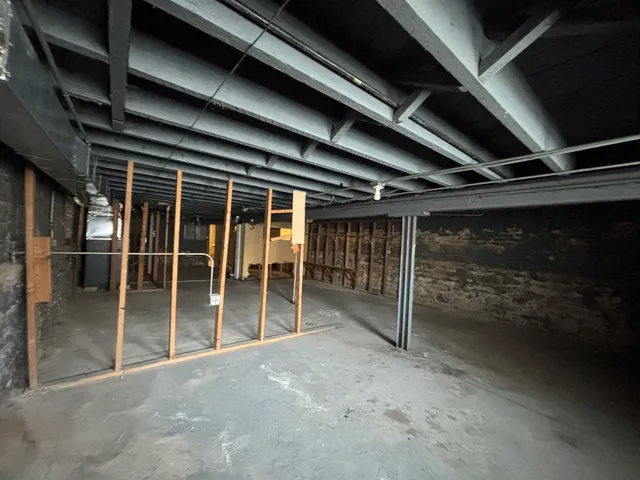 a view of a back yard