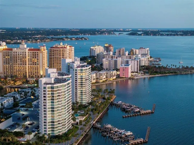 $2,395,000 | 800 North Tamiami Trail, Unit 1603, Sarasota, FL 34236