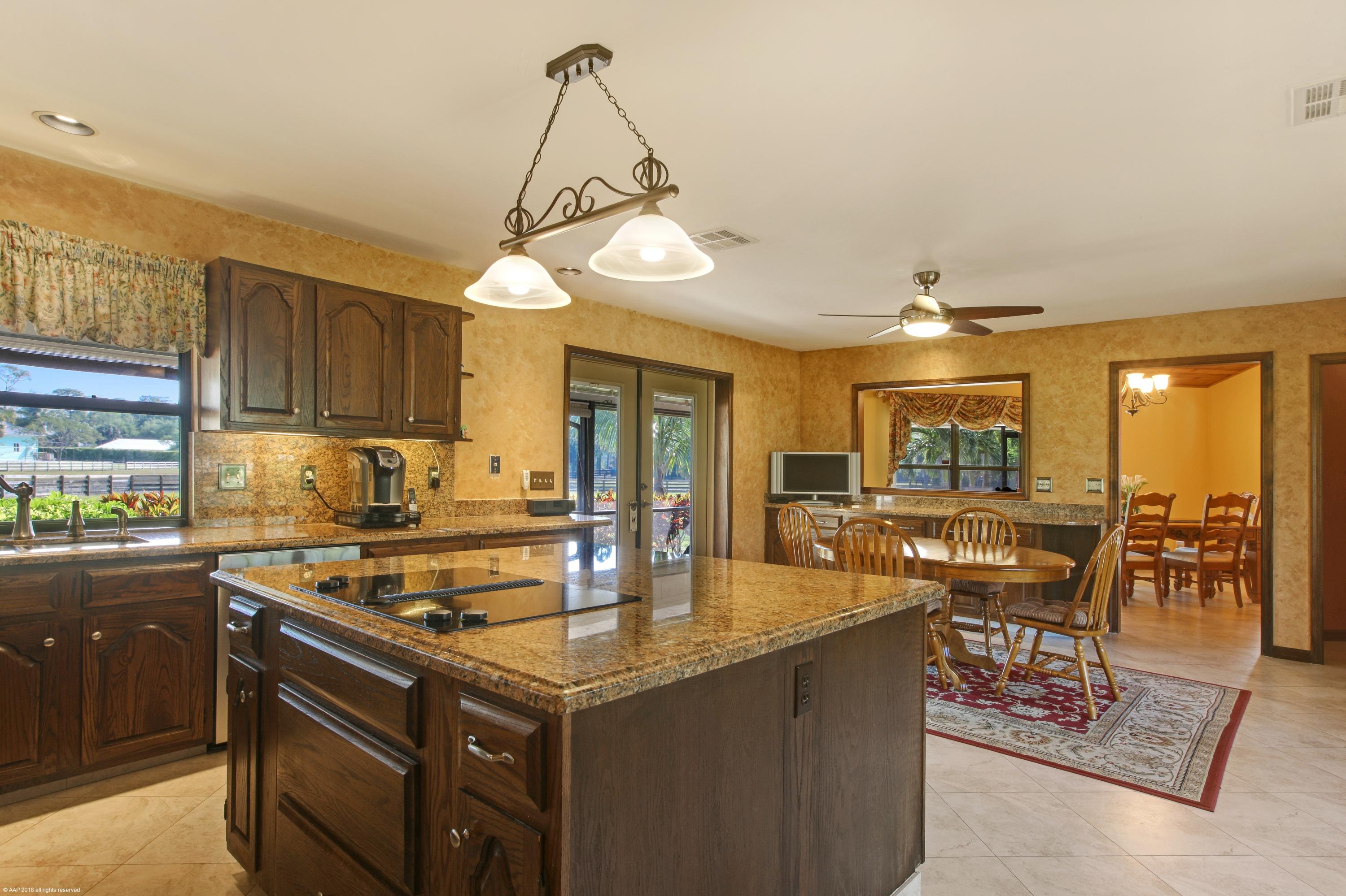 5968 Reynolds Road Lake Worth, FL 33449 - Photo 9 of 34 Center-Island Kitchen