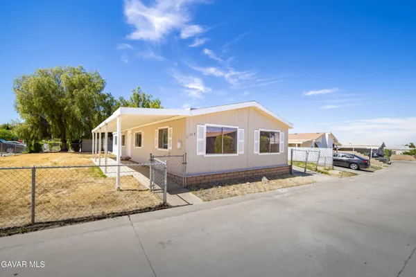 $220,000 | 1030 East E Avenue South, Palmdale, CA 93550