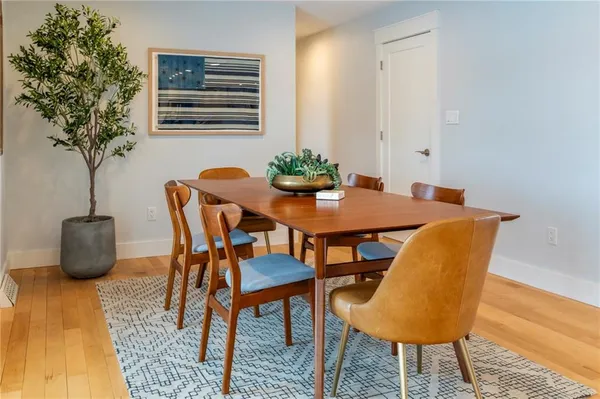 $1,050,000 | 106 Lake Viking Terrace, Gallatin, MO 64640