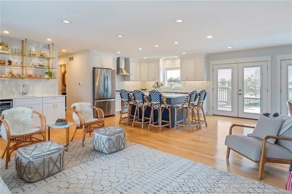 $1,050,000 | 106 Lake Viking Terrace, Gallatin, MO 64640