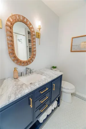 $1,050,000 | 106 Lake Viking Terrace, Gallatin, MO 64640