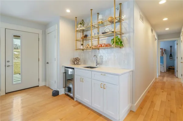 $1,050,000 | 106 Lake Viking Terrace, Gallatin, MO 64640