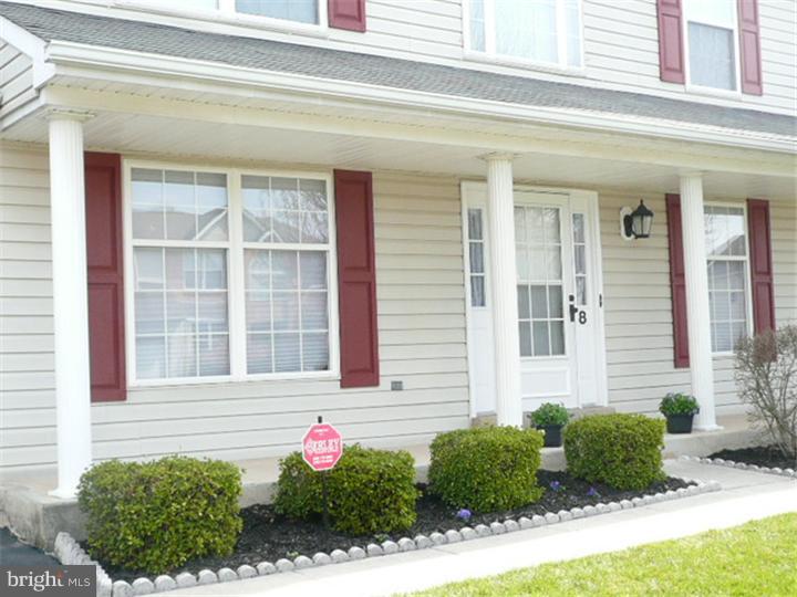 8 Savoy Road Newark, DE 19702 - Photo 2 of 24 Exterior Front