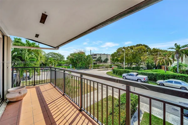 $495,000 | 2293 Northeast 122nd Street, Unit 2293, North Miami, FL 33181