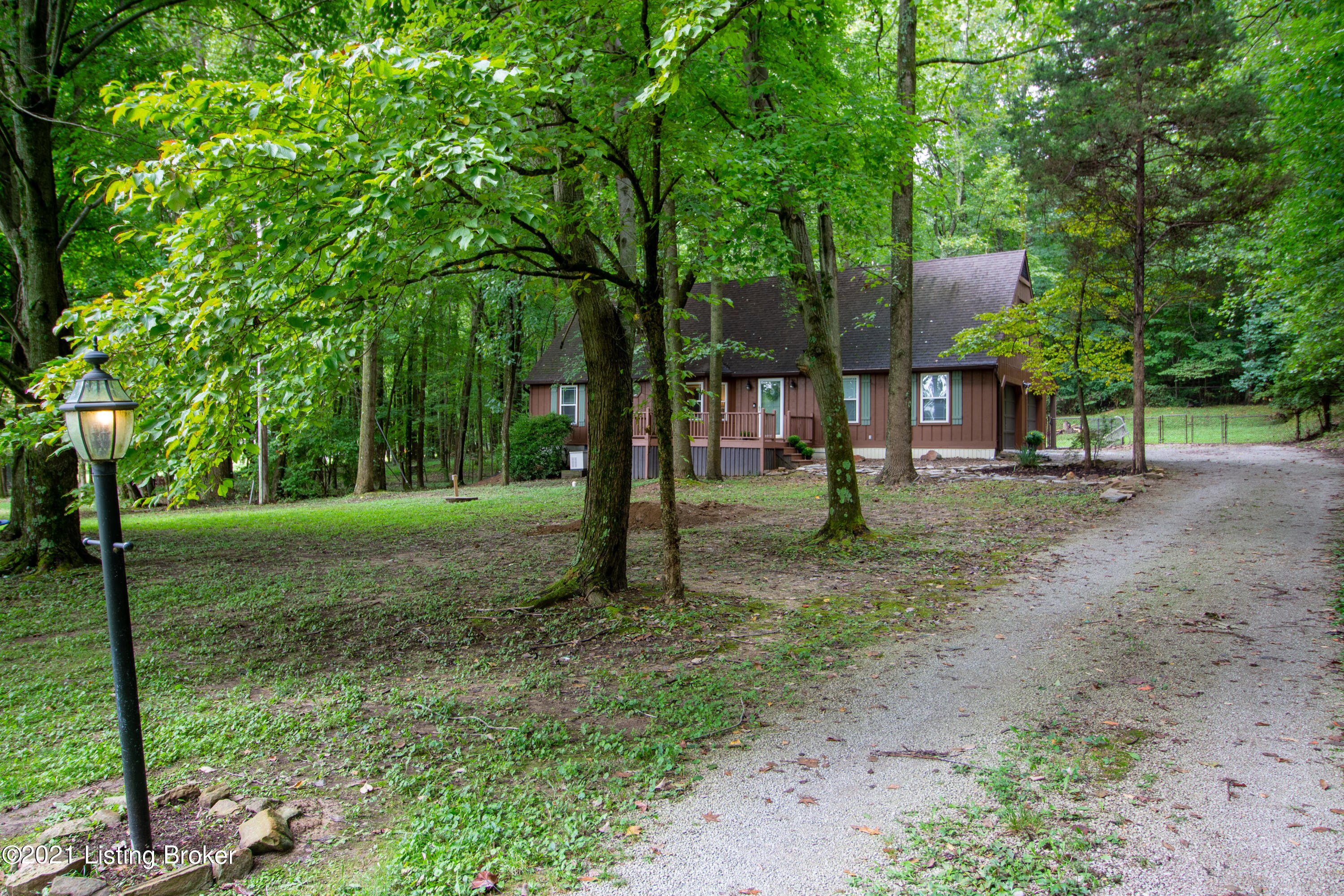 10310 Watsonville Road Louisville, KY 40272 - Photo 3 of 49 watsonville (45 of 47)