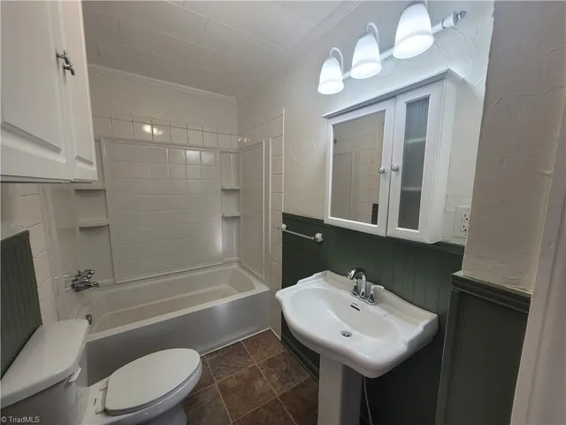 $1,400 | 128 Mystery Lane, Mount Airy, NC 27030