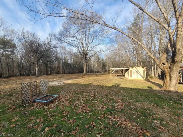 $1,400 | 128 Mystery Lane, Mount Airy, NC 27030