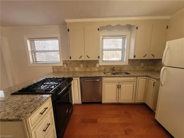 $1,400 | 128 Mystery Lane, Mount Airy, NC 27030