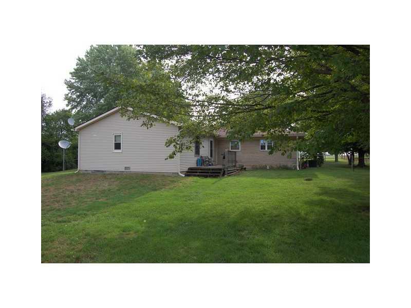 10567 Highway 9 Pendleton, IN 46064 - Photo 2 of 16