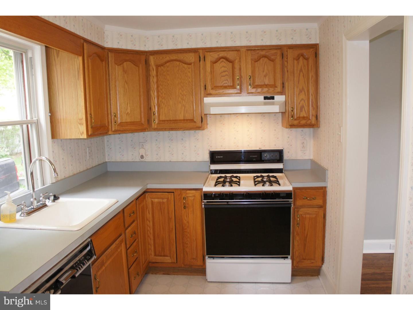 413 Covington Road Havertown, PA 19083 - Photo 8 of 25 Kitchen