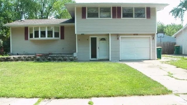 $2,195 | 6735 Van Buren Place, Merrillville, IN 46410