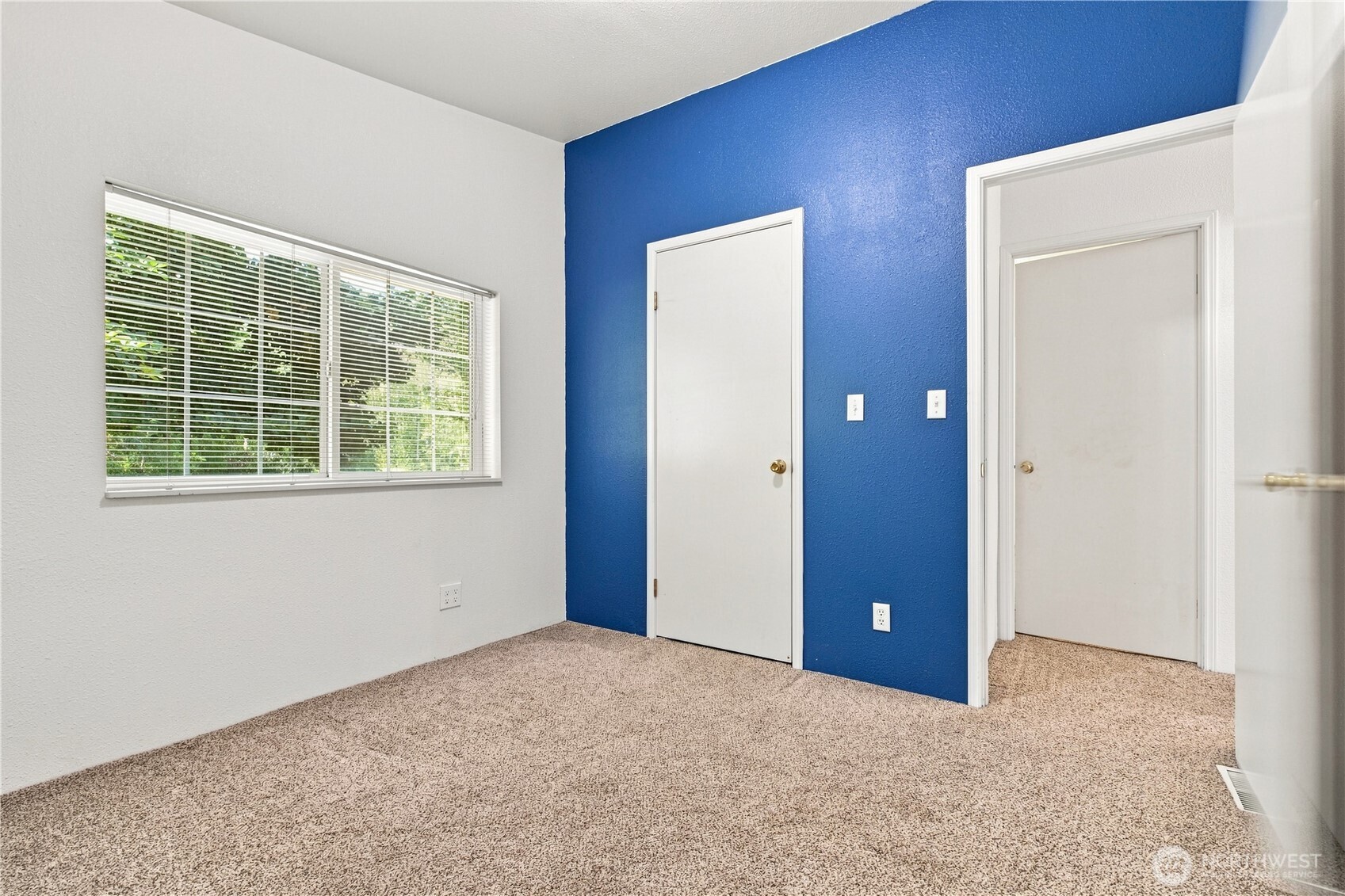 5536 Northeast Falcon Ridge Lane Poulsbo, WA 98370 - Photo 26 of 39 Gallery Image 26