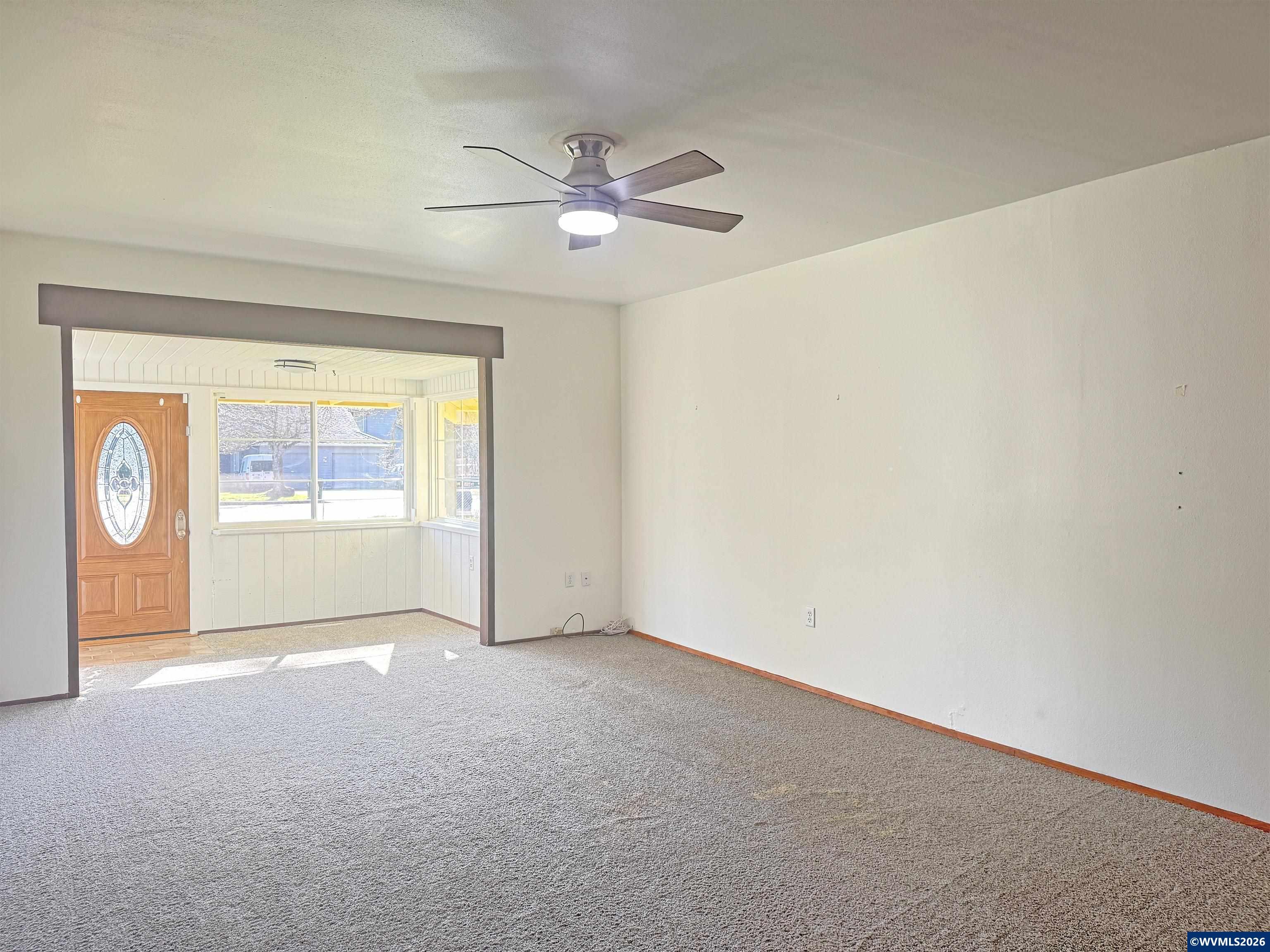 6898 Thurston Road Springfield, OR 97478 - Photo 5 of 37