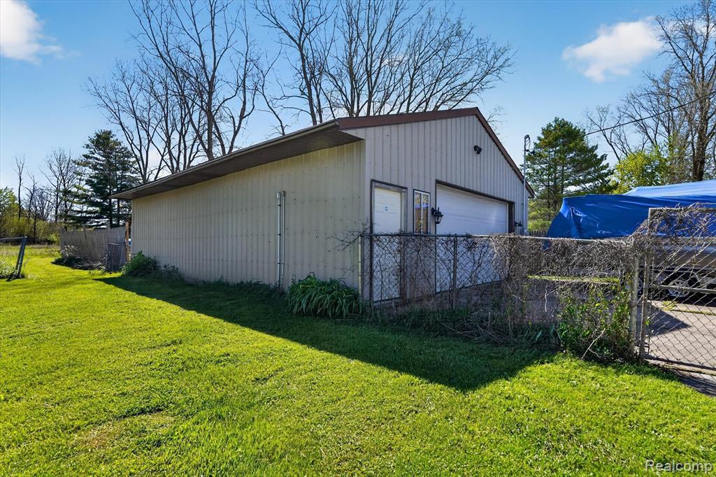 4450 North Vassar Road Flint, MI 48506 - Photo 32 of 37