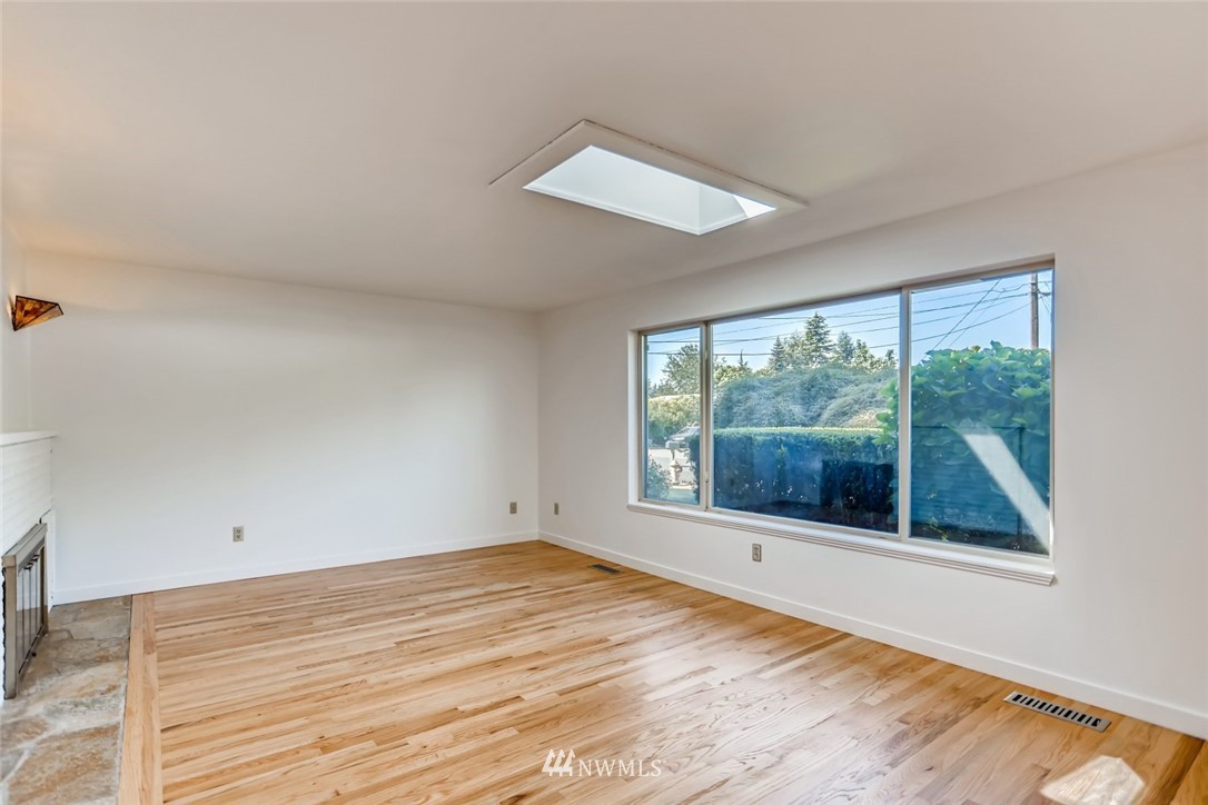 17828 110th Avenue Southeast Renton, WA 98055 - Photo 13 of 27 Gallery Image 13