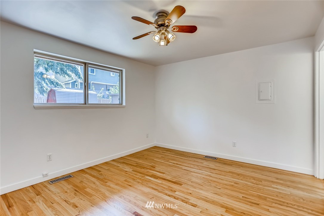 17828 110th Avenue Southeast Renton, WA 98055 - Photo 16 of 27 Gallery Image 16
