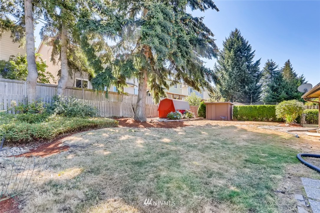 17828 110th Avenue Southeast Renton, WA 98055 - Photo 26 of 27 Gallery Image 26