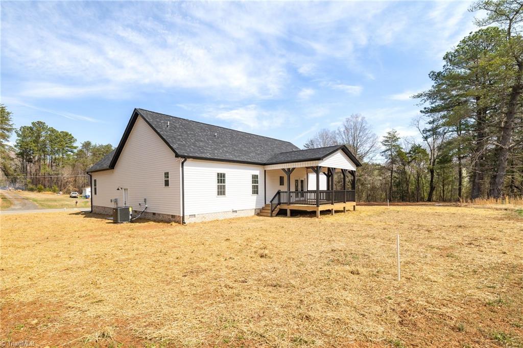 1448 River Road Stoneville, NC 27048 - Photo 25 of 26 Rear & deck