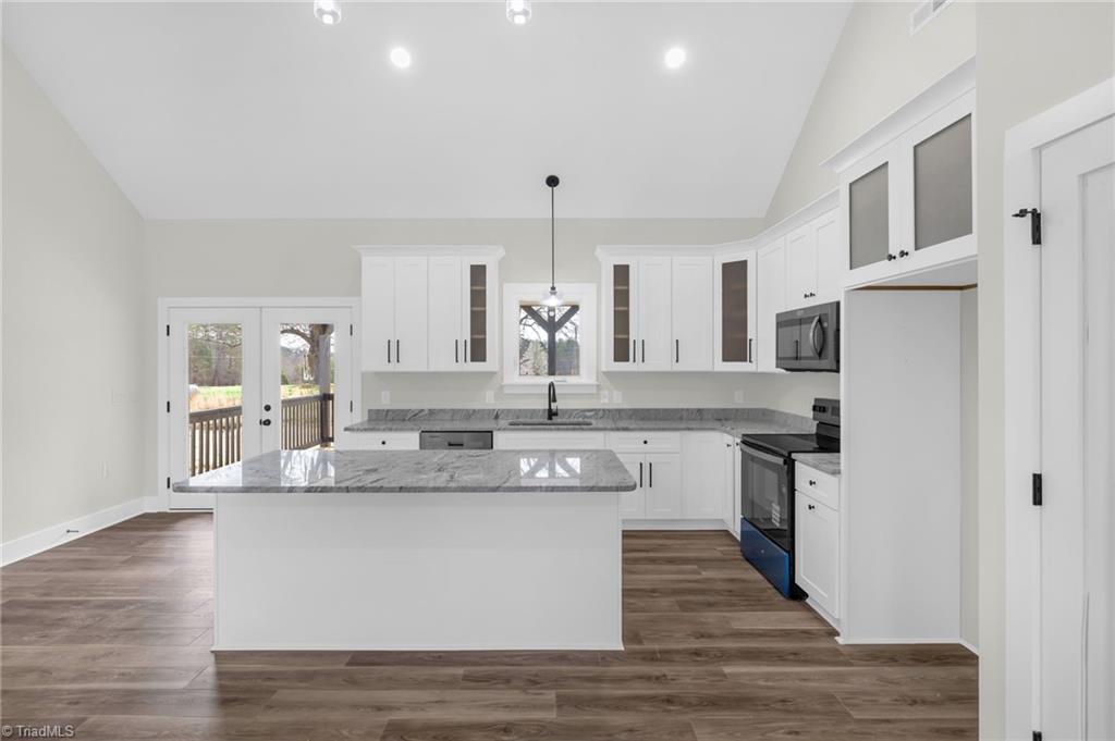 1448 River Road Stoneville, NC 27048 - Photo 7 of 26 Kitchen
