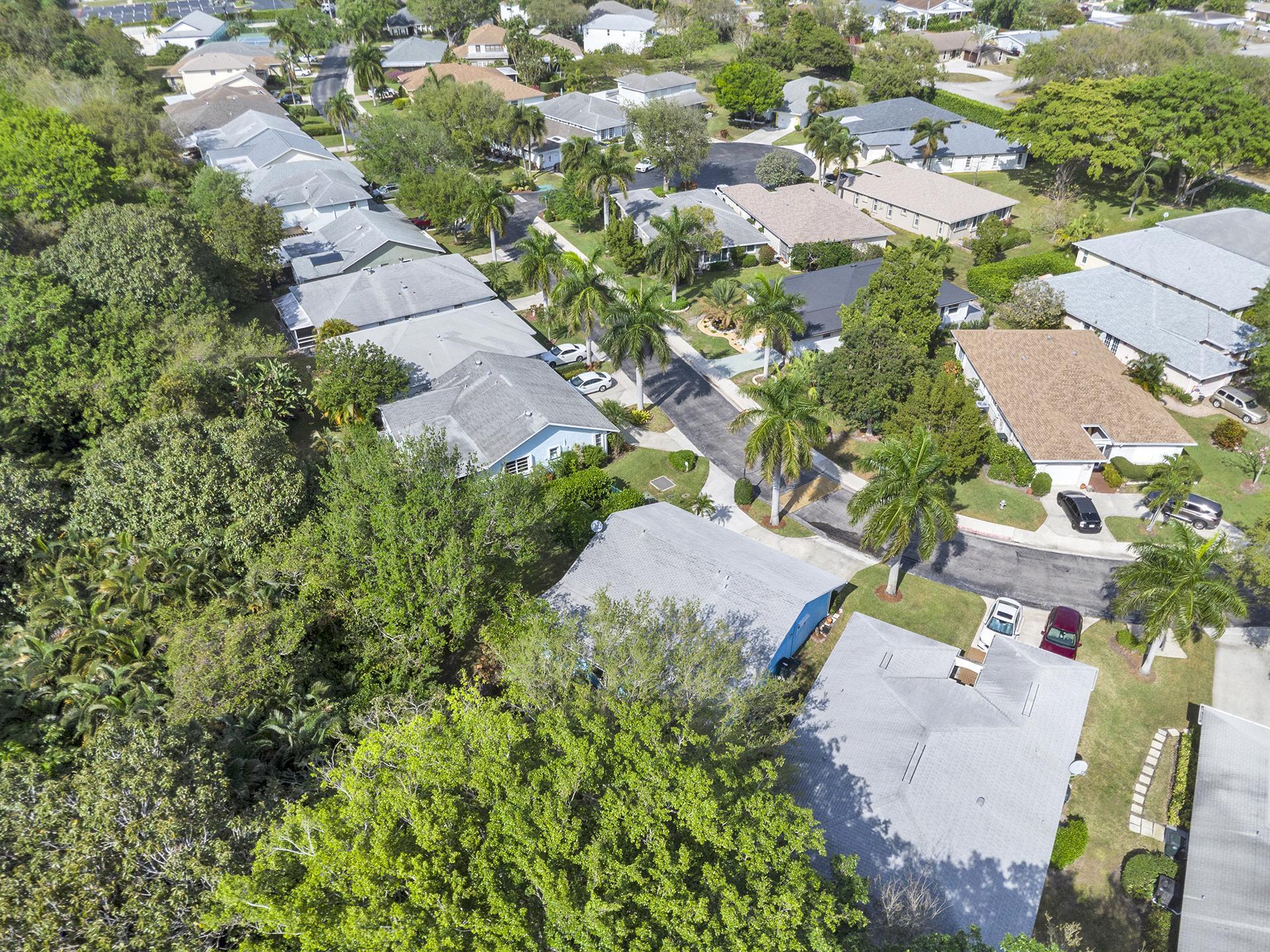 301 Del Rio Boulevard Boca Raton, FL 33432 - Photo 37 of 37 Lincolnwood Village
