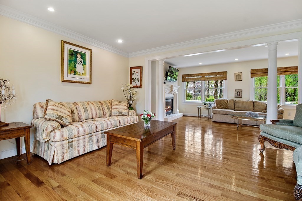 39 Arcadia Road Westwood, MA 02090 - Photo 4 of 39 Gallery Image 4