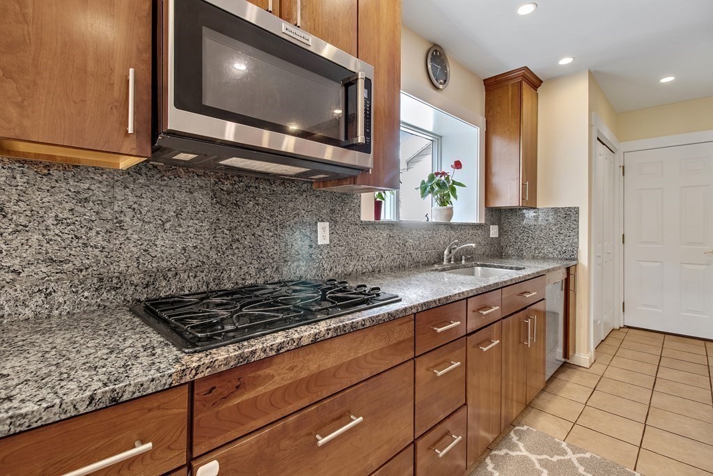 39 Arcadia Road Westwood, MA 02090 - Photo 10 of 39 Gallery Image 10