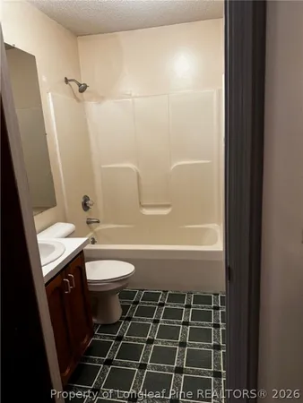 $900 | 2411 Oak Street, Unit B, Lumberton, NC 28358