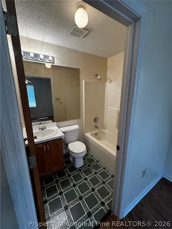 $900 | 2411 Oak Street, Unit B, Lumberton, NC 28358