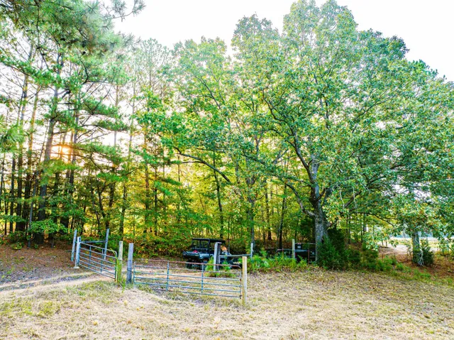 $475,000 | 211 Little House Road, Camden, TN 38320