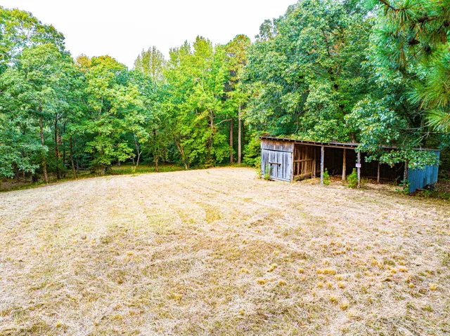 $475,000 | 211 Little House Road, Camden, TN 38320