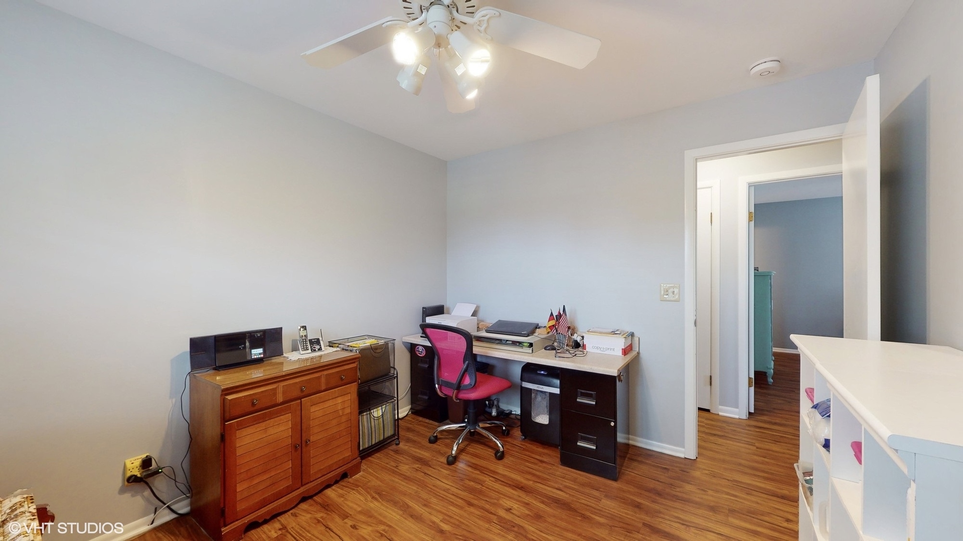 48 Lloyd Street Cary, IL 60013 - Photo 33 of 62 a workspace with furniture and wooden floor