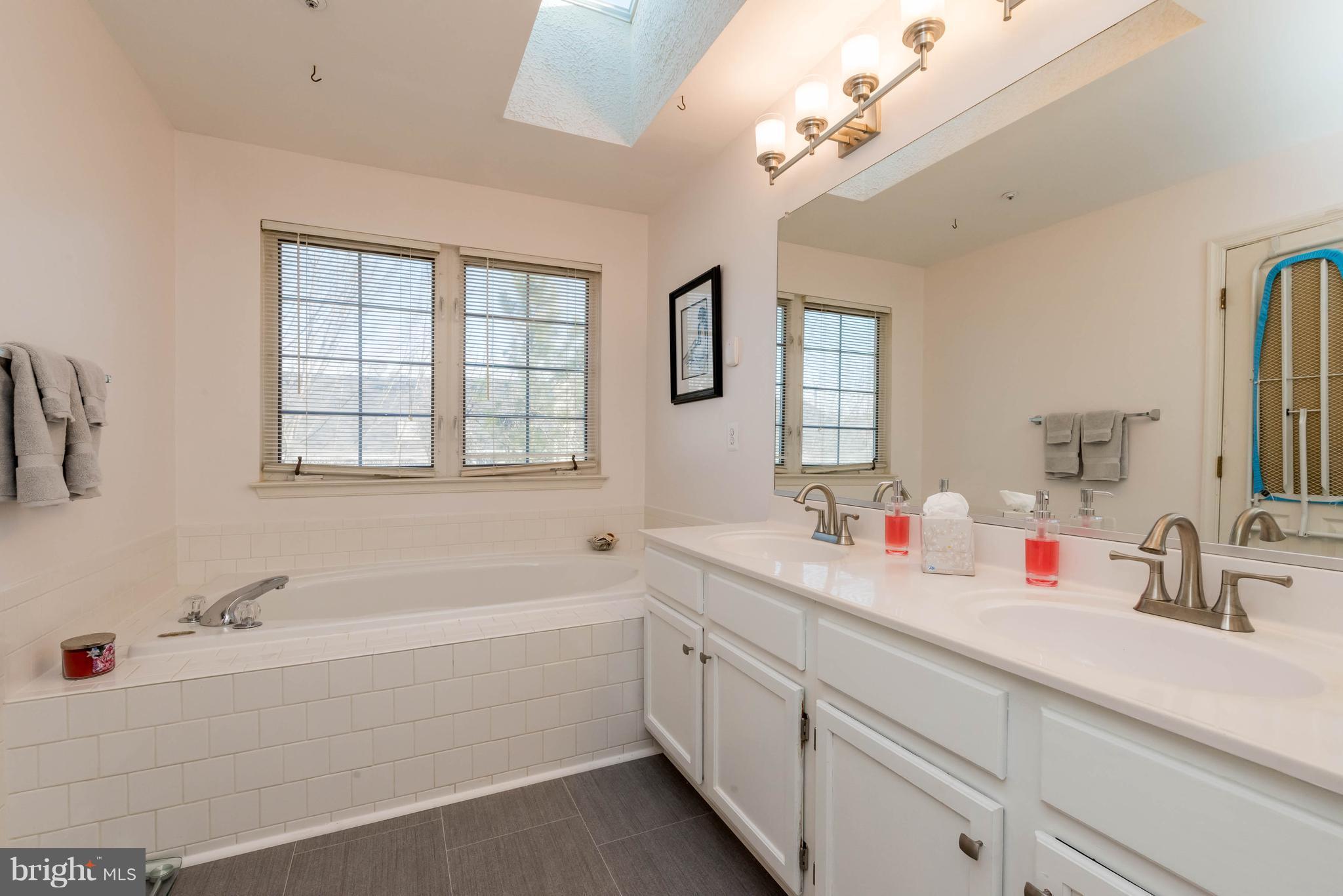 3028 Spice Bush Road Laurel, MD 20724 - Photo 7 of 9 Bath (Master)